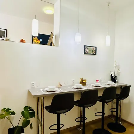 דירה A Newly Renovated The Heart Of