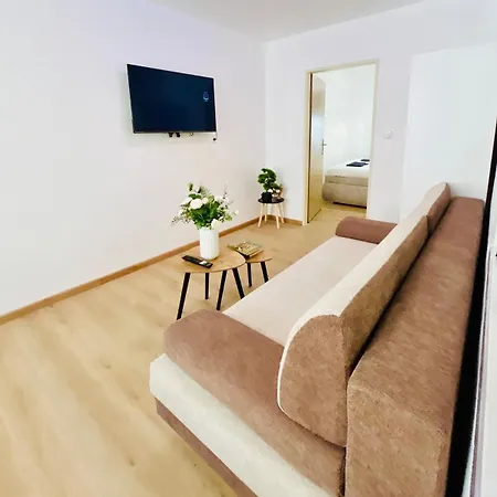 דירה A Newly Renovated The Heart Of *