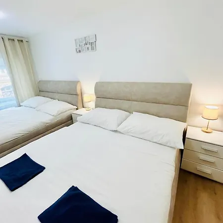 דירה A Newly Renovated The Heart Of